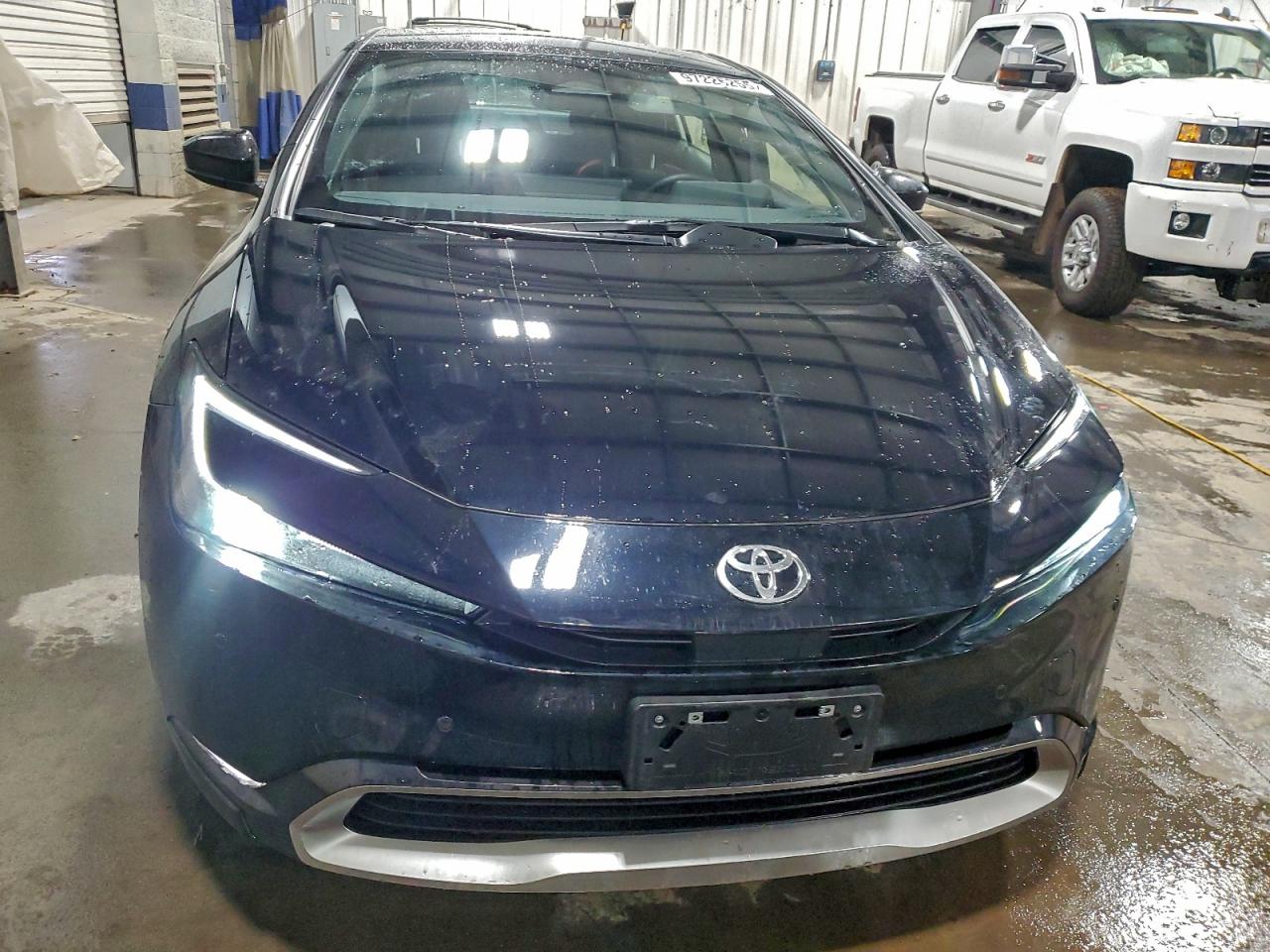 2025 TOYOTA PRIUS SE photo 9