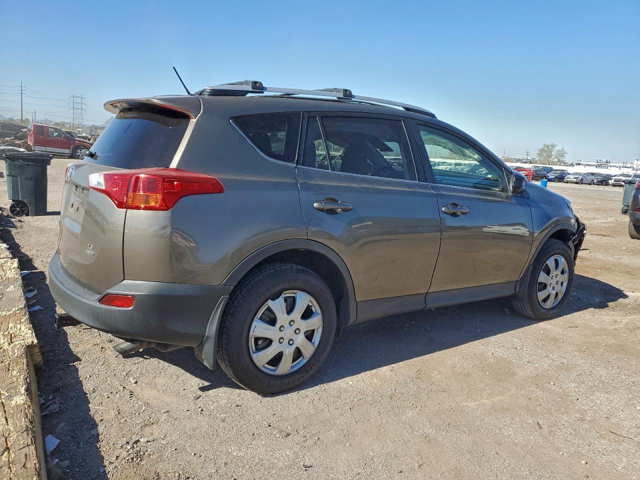 2013 TOYOTA RAV4 LE photo 5