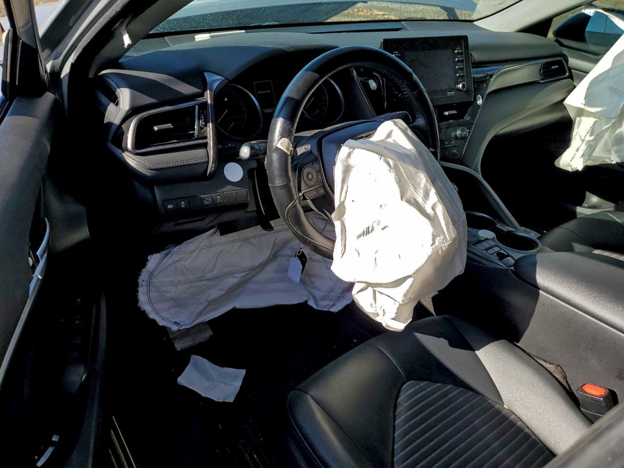 2022 TOYOTA CAMRY NIGHT SHADE photo 15