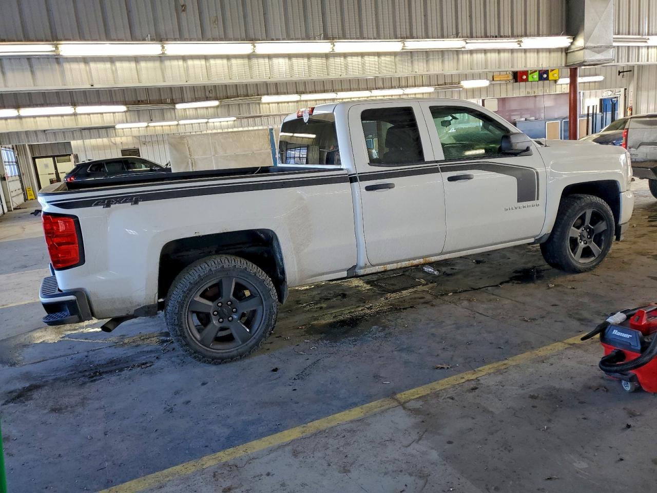 2016 CHEVROLET SILVERADO K1500 CUSTOM photo 5