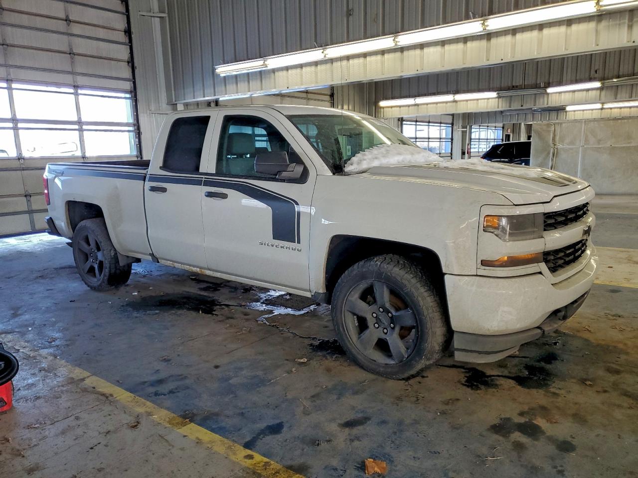 2016 CHEVROLET SILVERADO K1500 CUSTOM photo 7