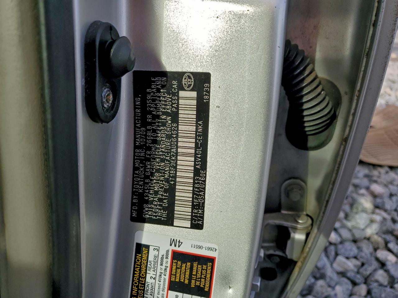 2010 TOYOTA CAMRY LE photo 12