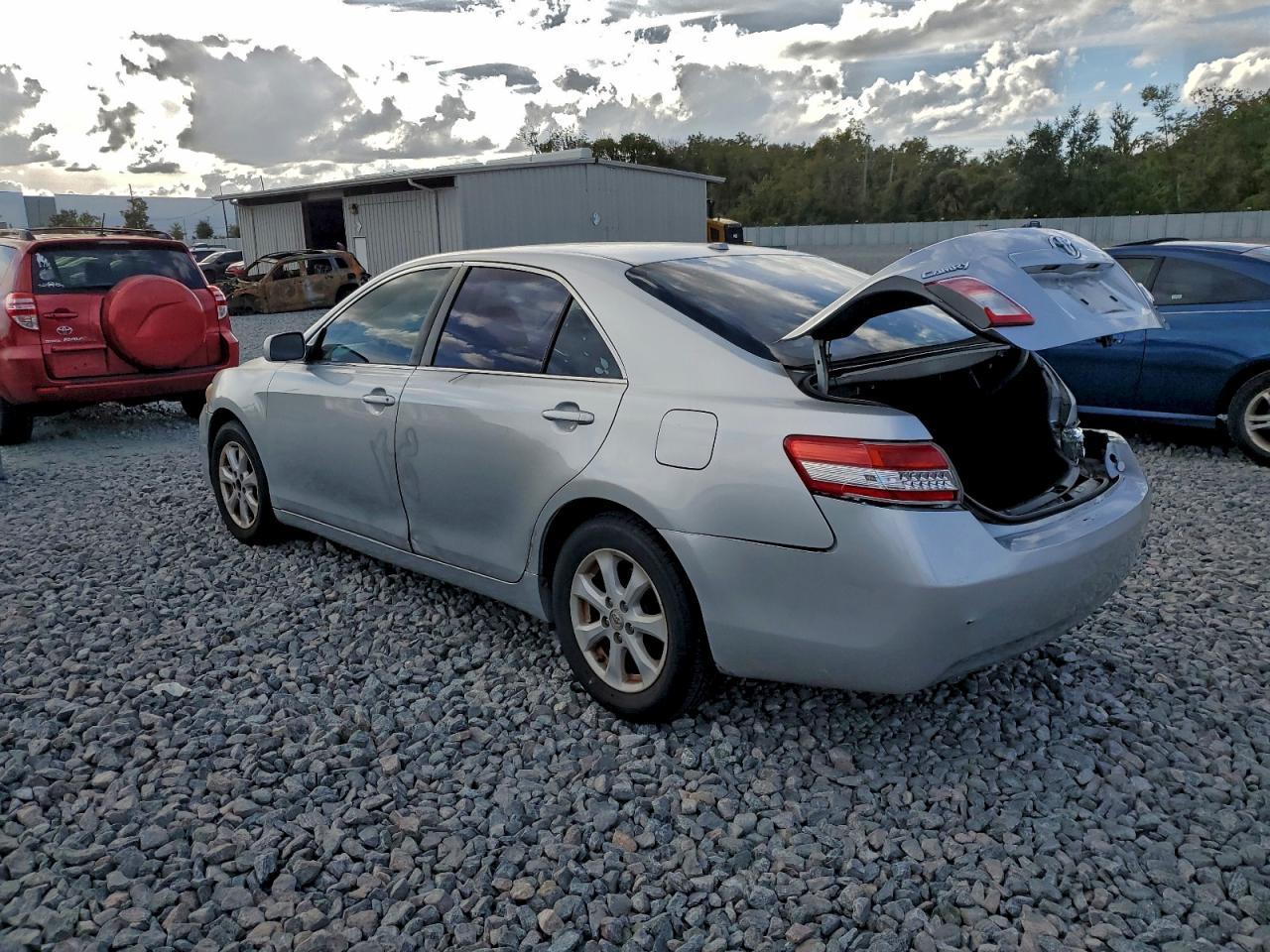 2010 TOYOTA CAMRY LE photo 2