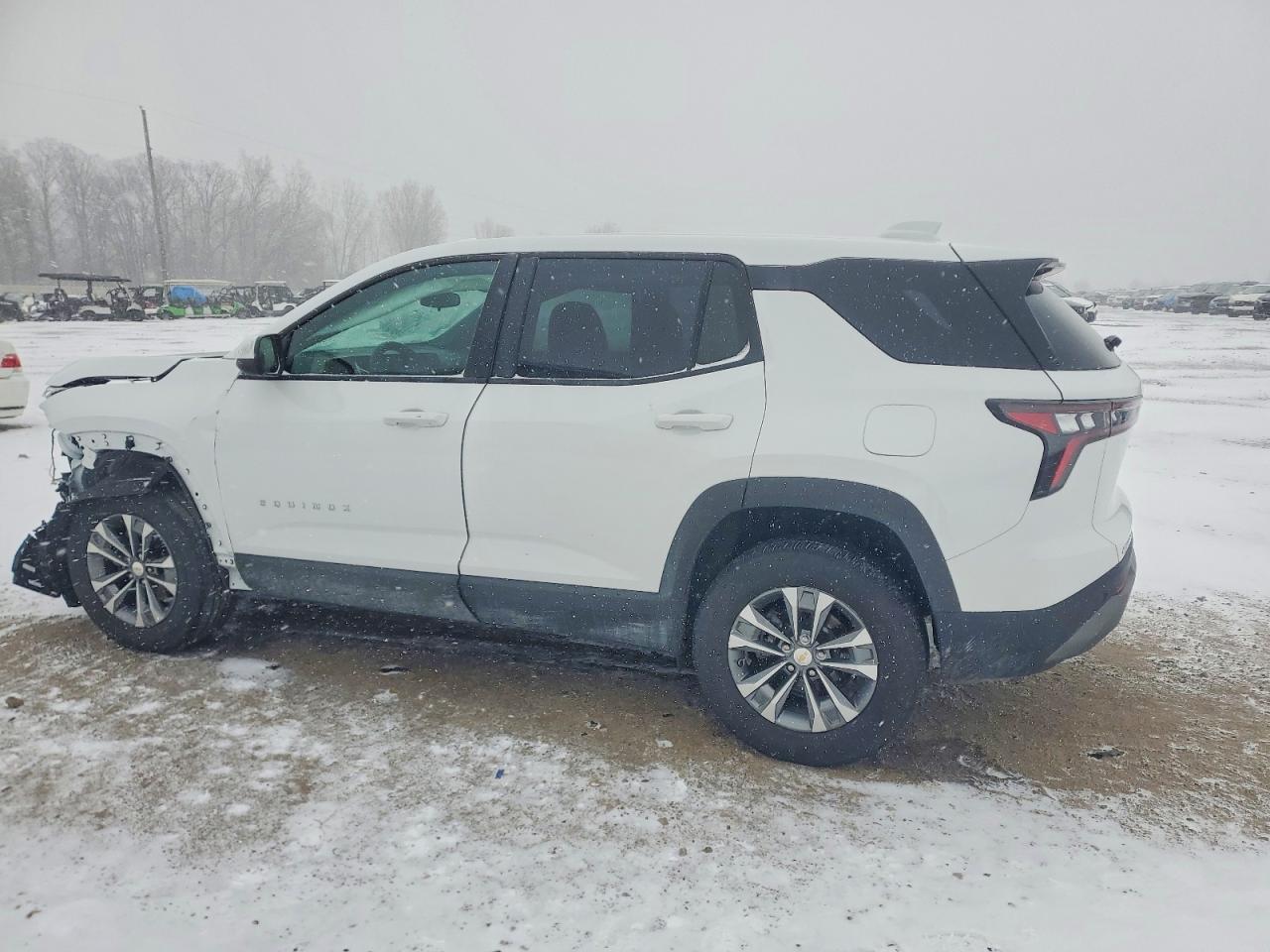 2026 CHEVROLET EQUINOX LT photo 2
