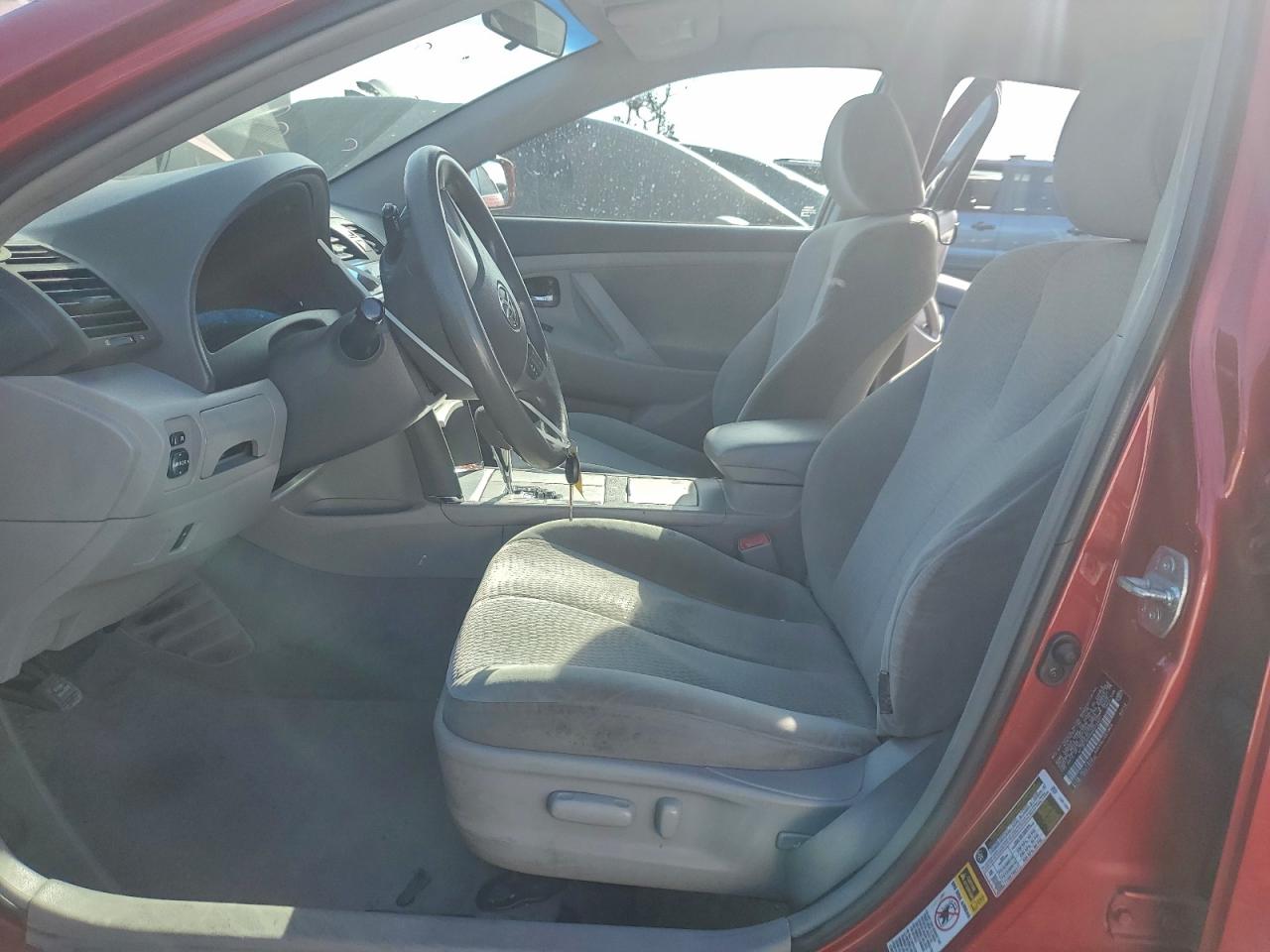 2010 TOYOTA CAMRY BASE photo 13