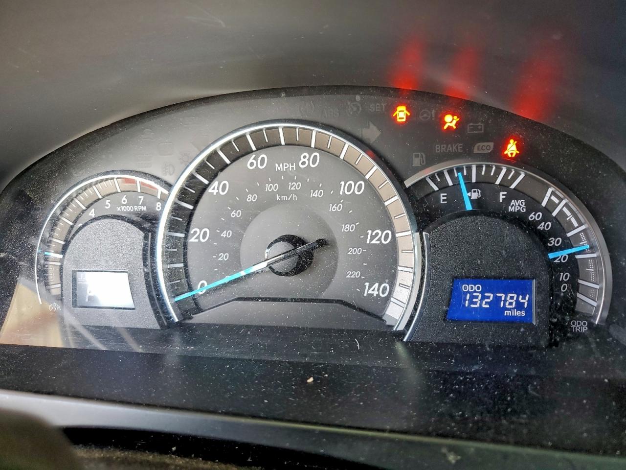 2014 TOYOTA CAMRY L photo 9