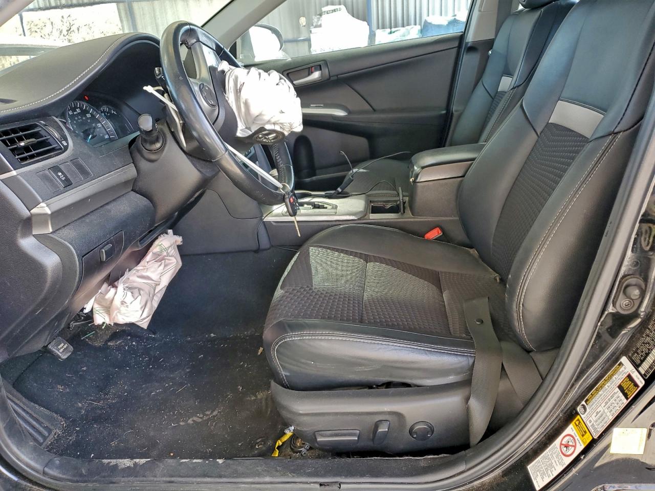 2014 TOYOTA CAMRY L photo 7