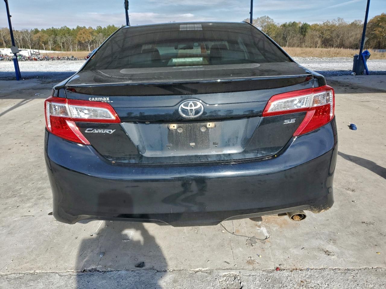 2014 TOYOTA CAMRY L photo 6