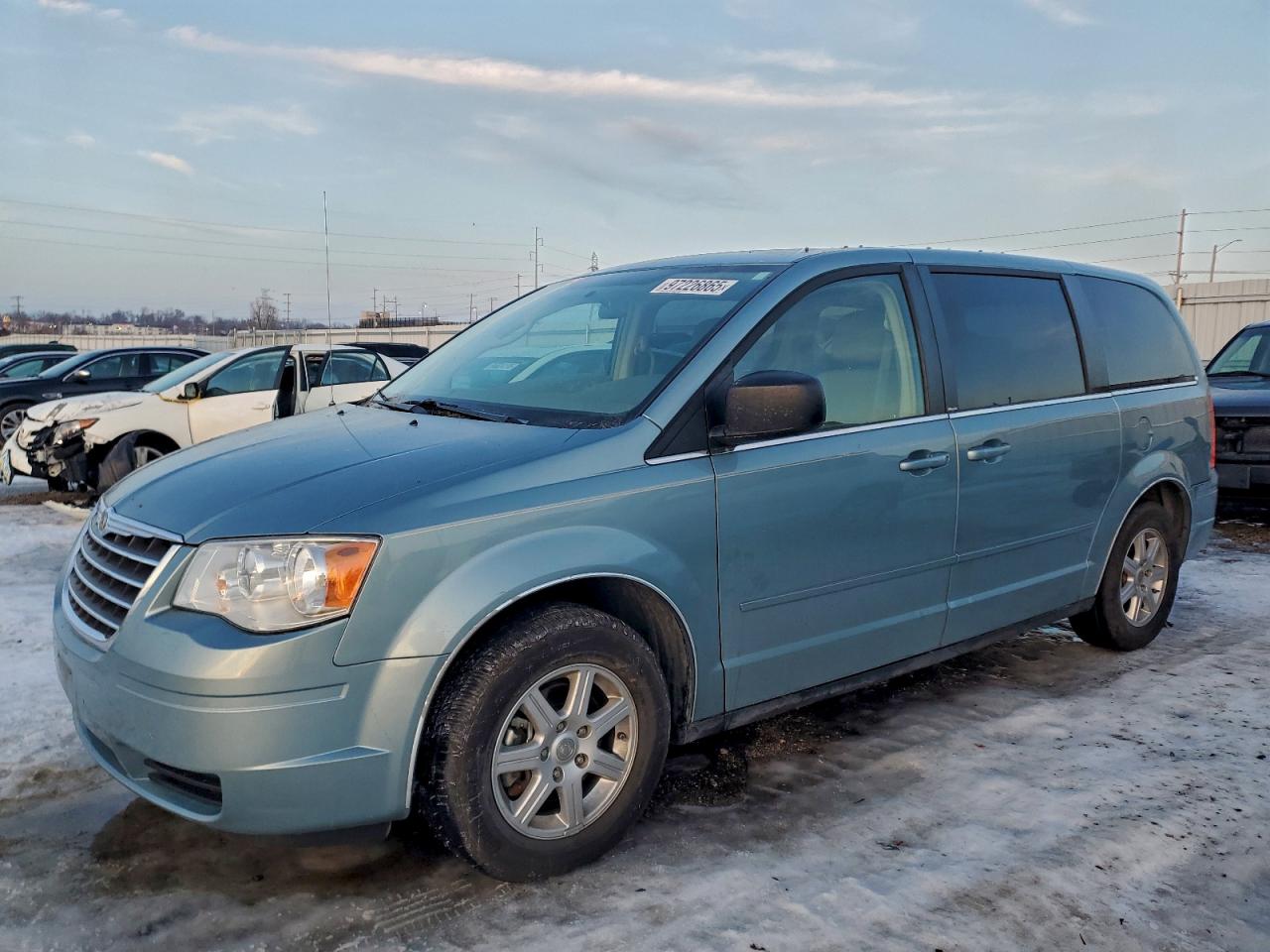 2010 CHRYSLER TOWN & COUNTRY