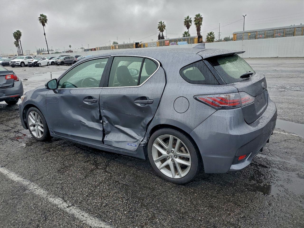 2015 LEXUS CT 200 photo 3