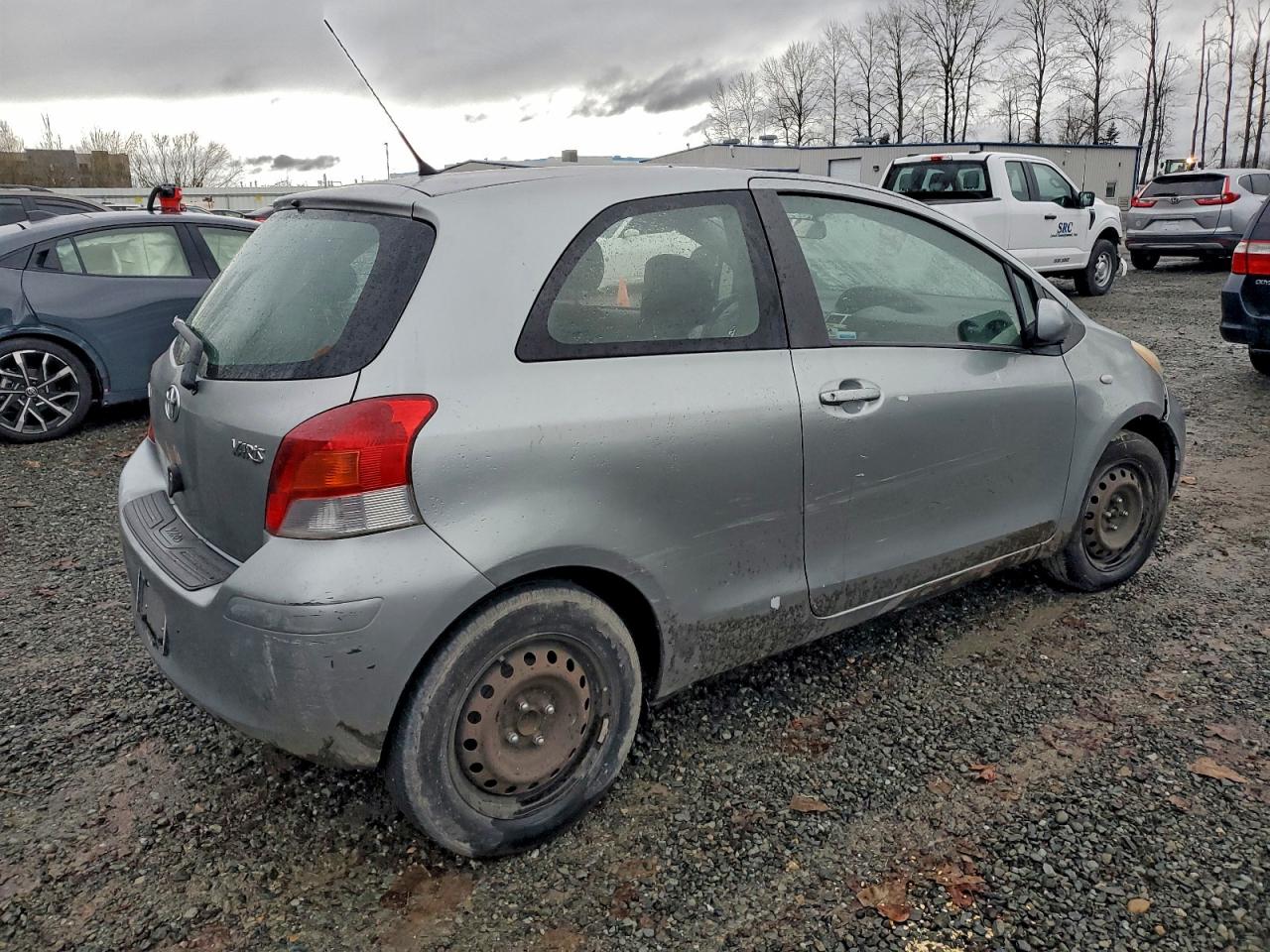 2009 TOYOTA YARIS photo 5