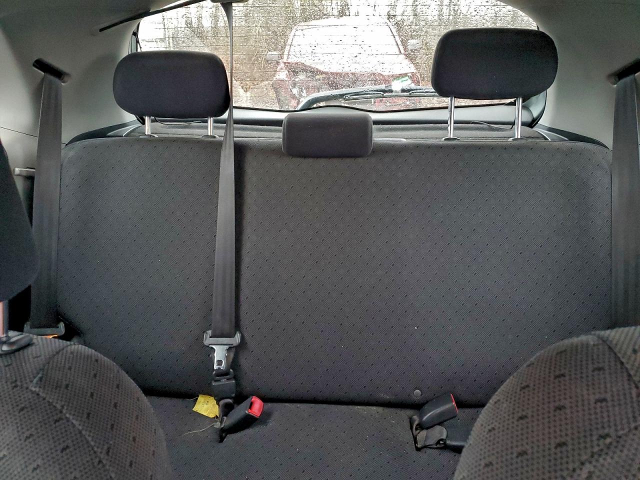 2009 TOYOTA YARIS photo 19