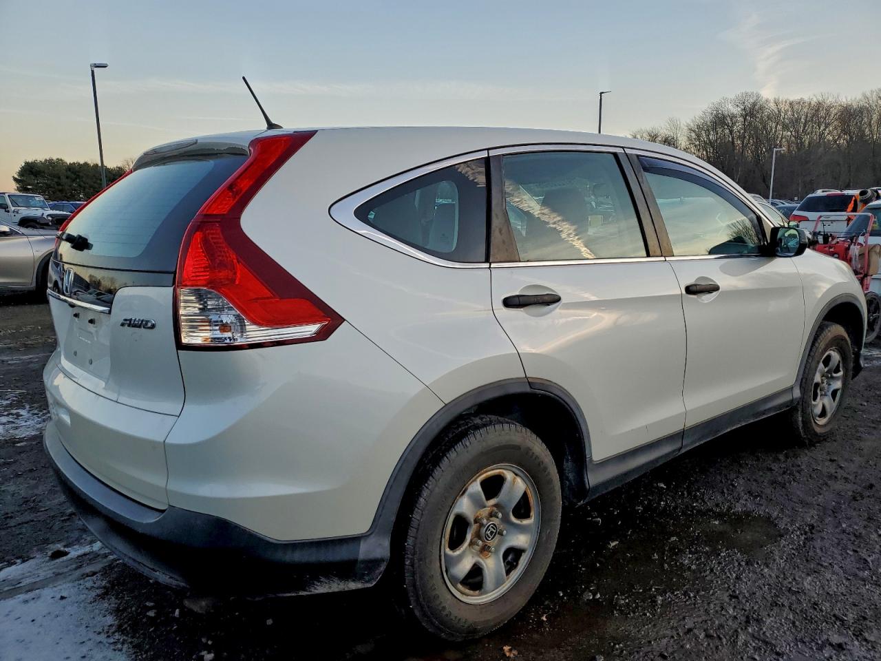 2014 HONDA CR-V LX photo 5