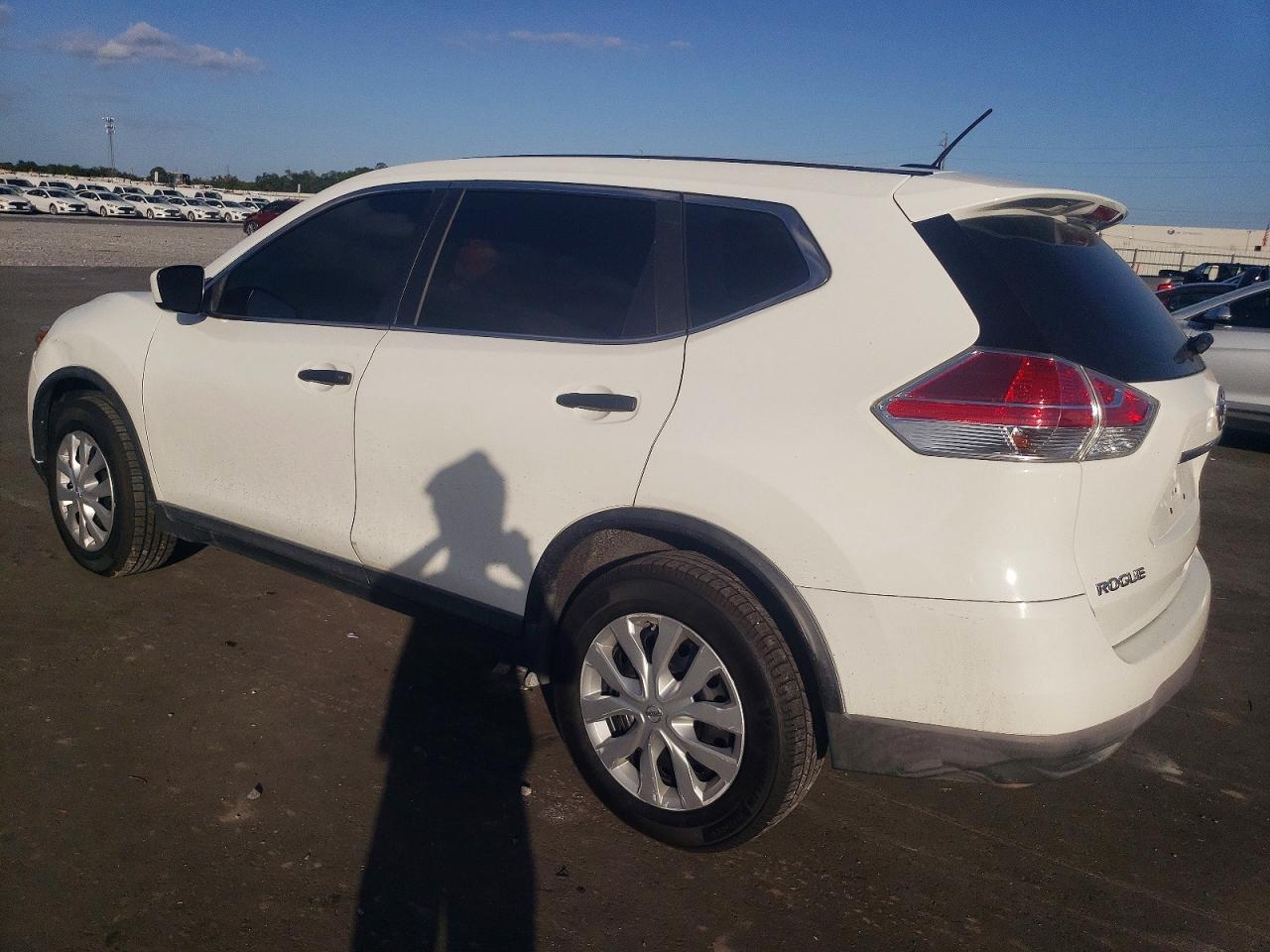 2016 NISSAN ROGUE S photo 4