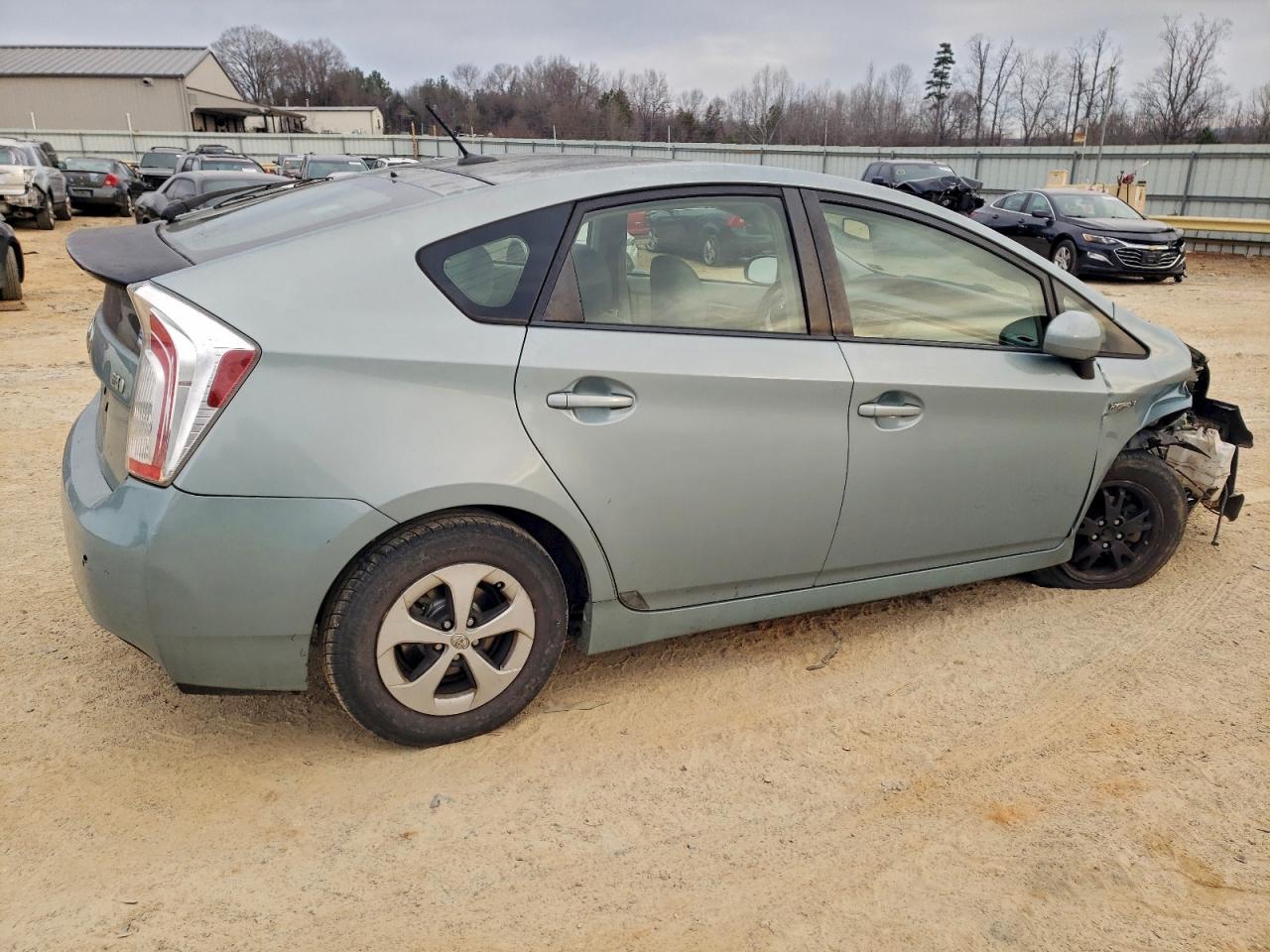 2013 TOYOTA PRIUS photo 5