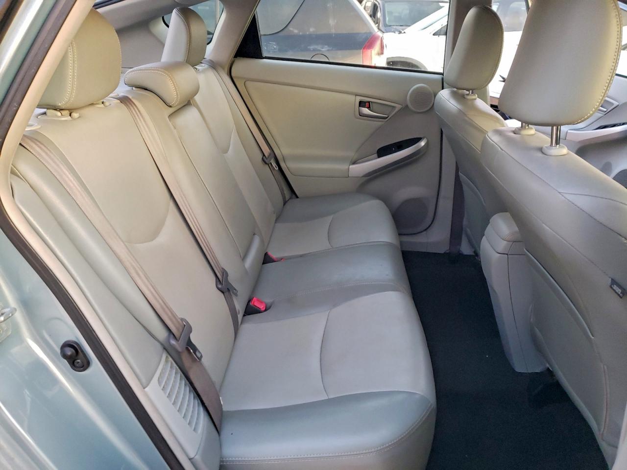 2013 TOYOTA PRIUS photo 21