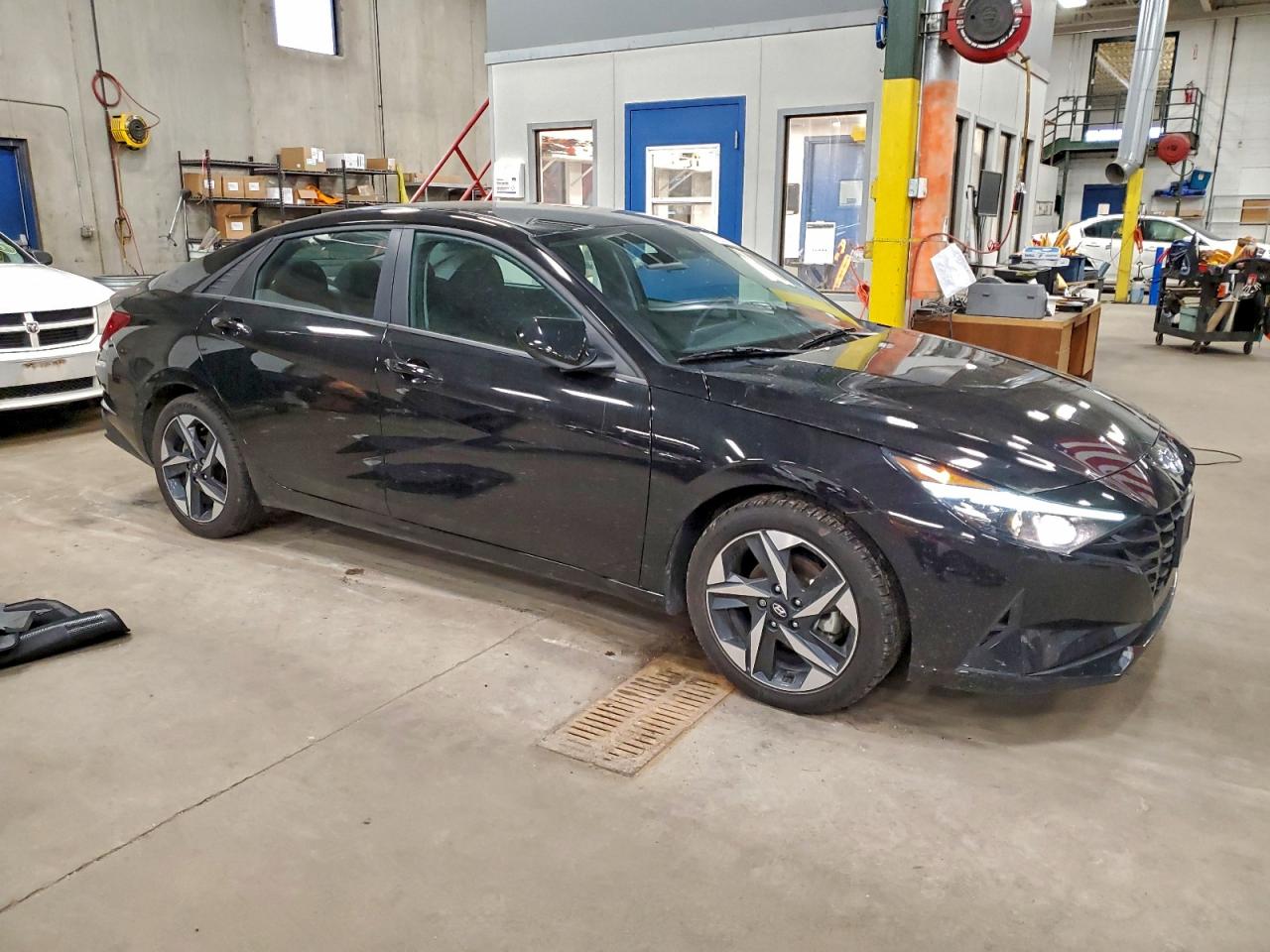 2023 HYUNDAI ELANTRA SEL photo 4