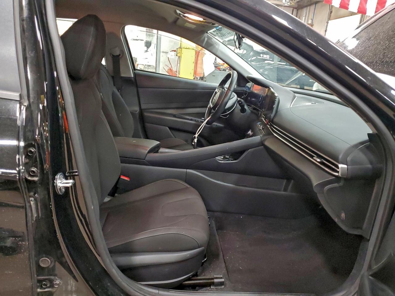 2023 HYUNDAI ELANTRA SEL photo 7