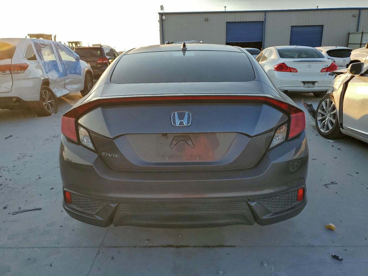 2016 HONDA CIVIC EX photo 11