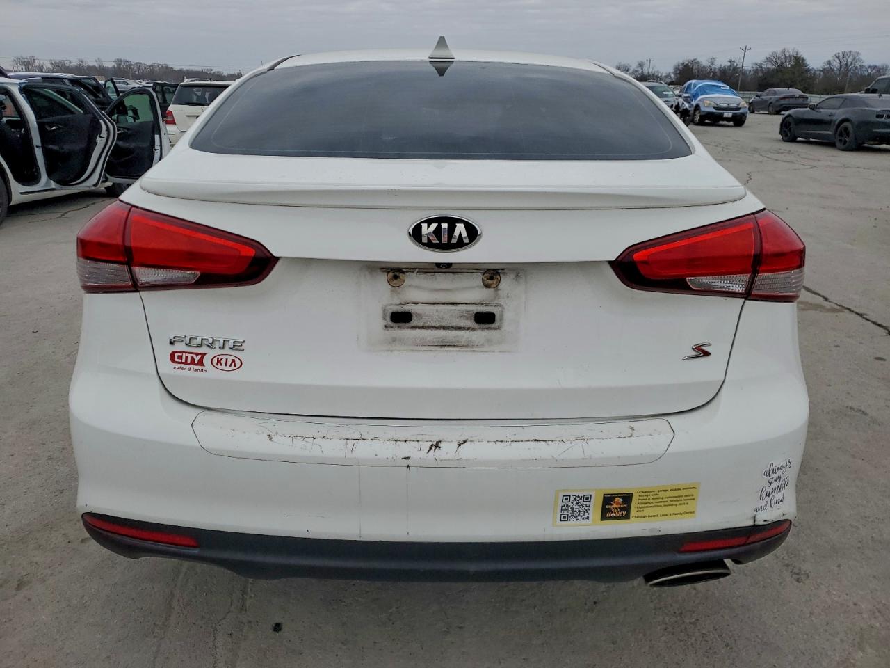 2017 KIA FORTE LX photo 6