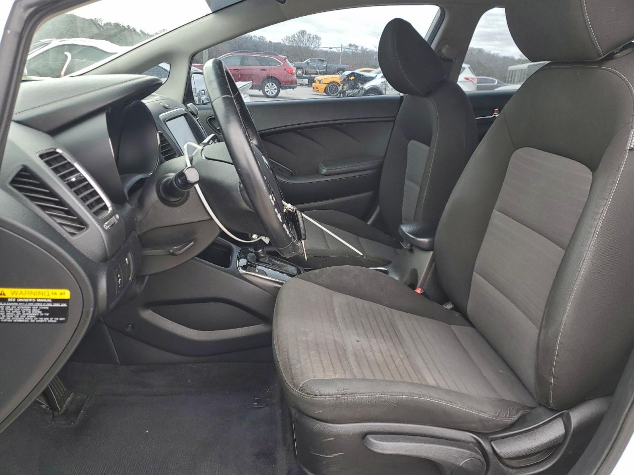 2017 KIA FORTE LX photo 7