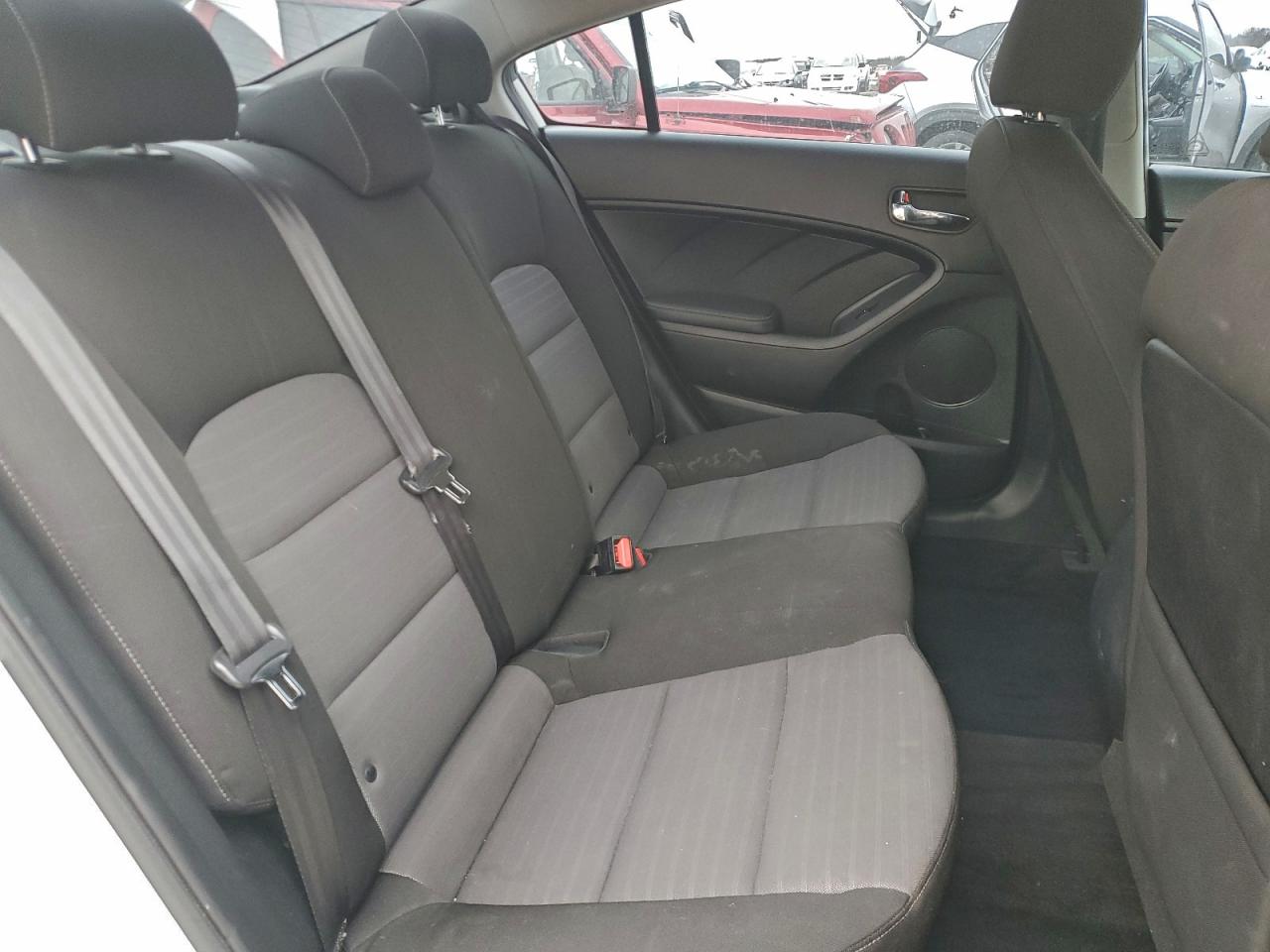 2017 KIA FORTE LX photo 10
