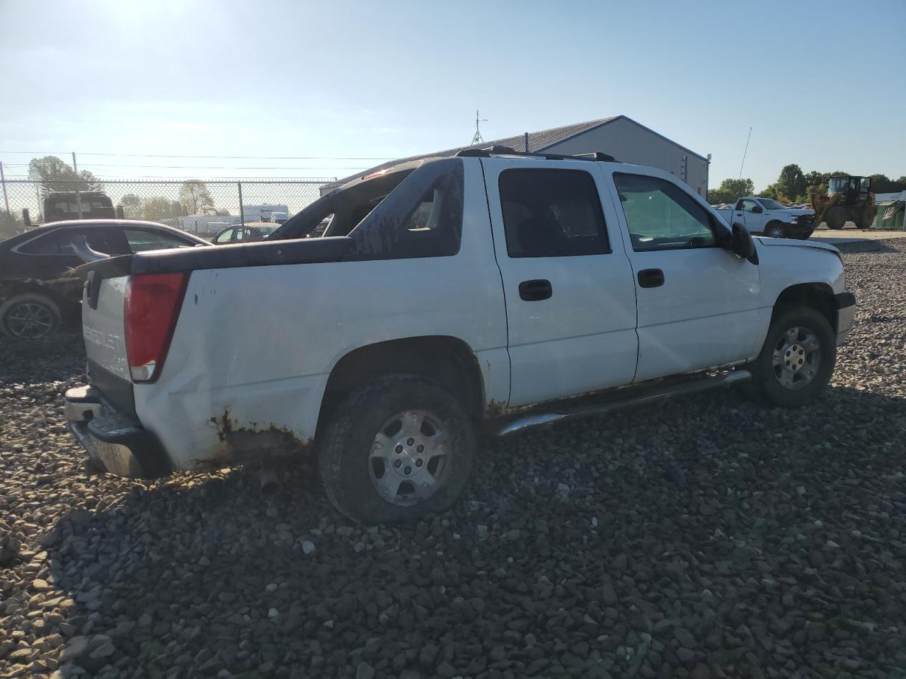 2004 CHEVROLET AVALANCHE K1500 photo 7