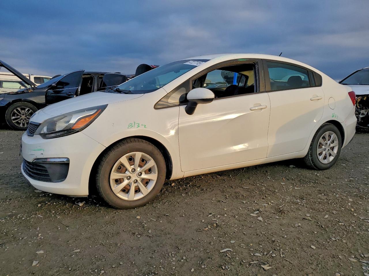 2016 KIA RIO