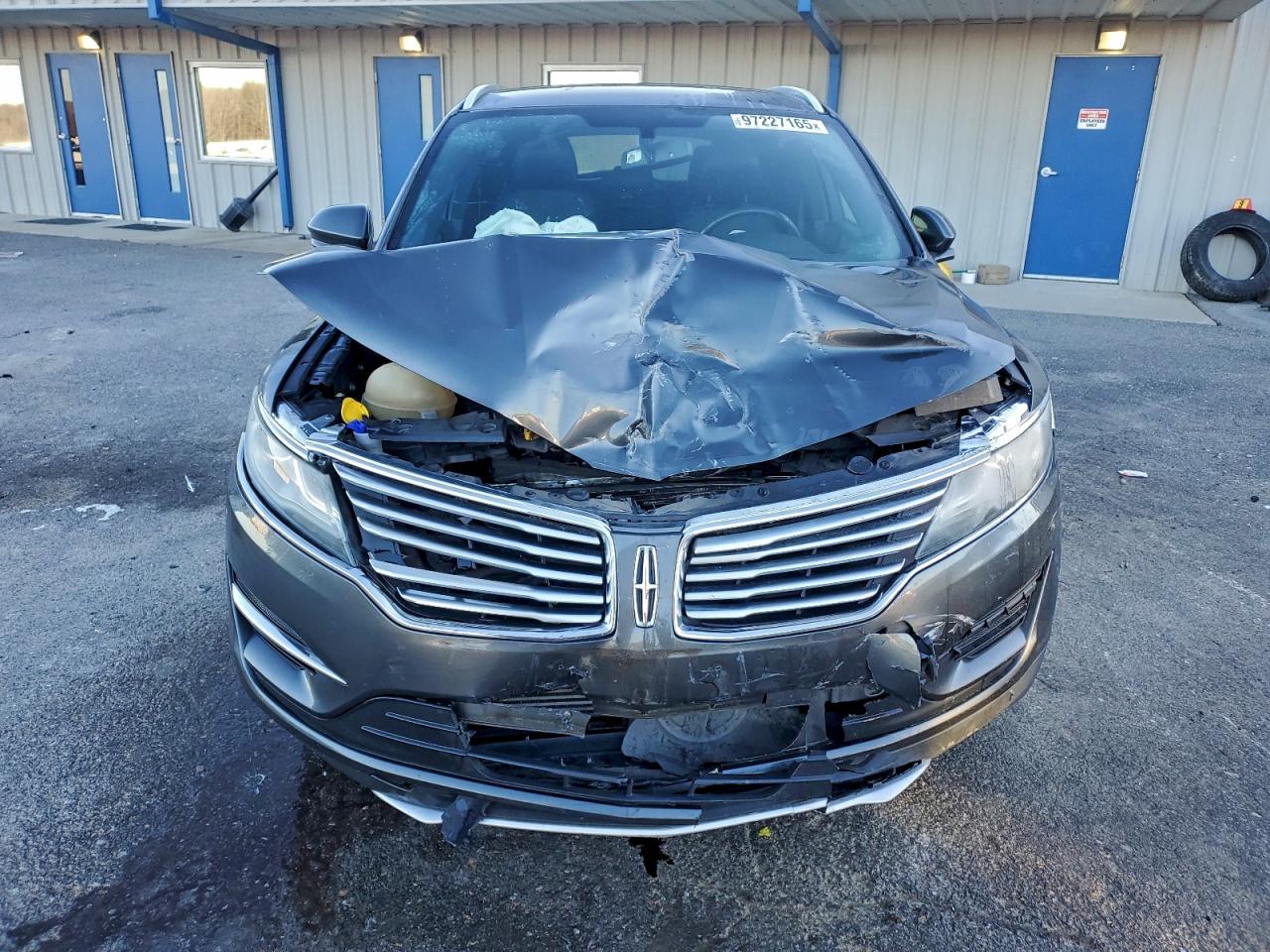 2017 LINCOLN MKC PREMIERE photo 5