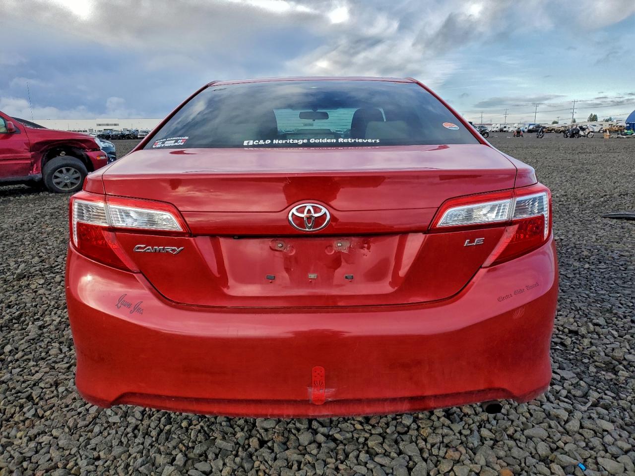 2014 TOYOTA CAMRY L photo 16