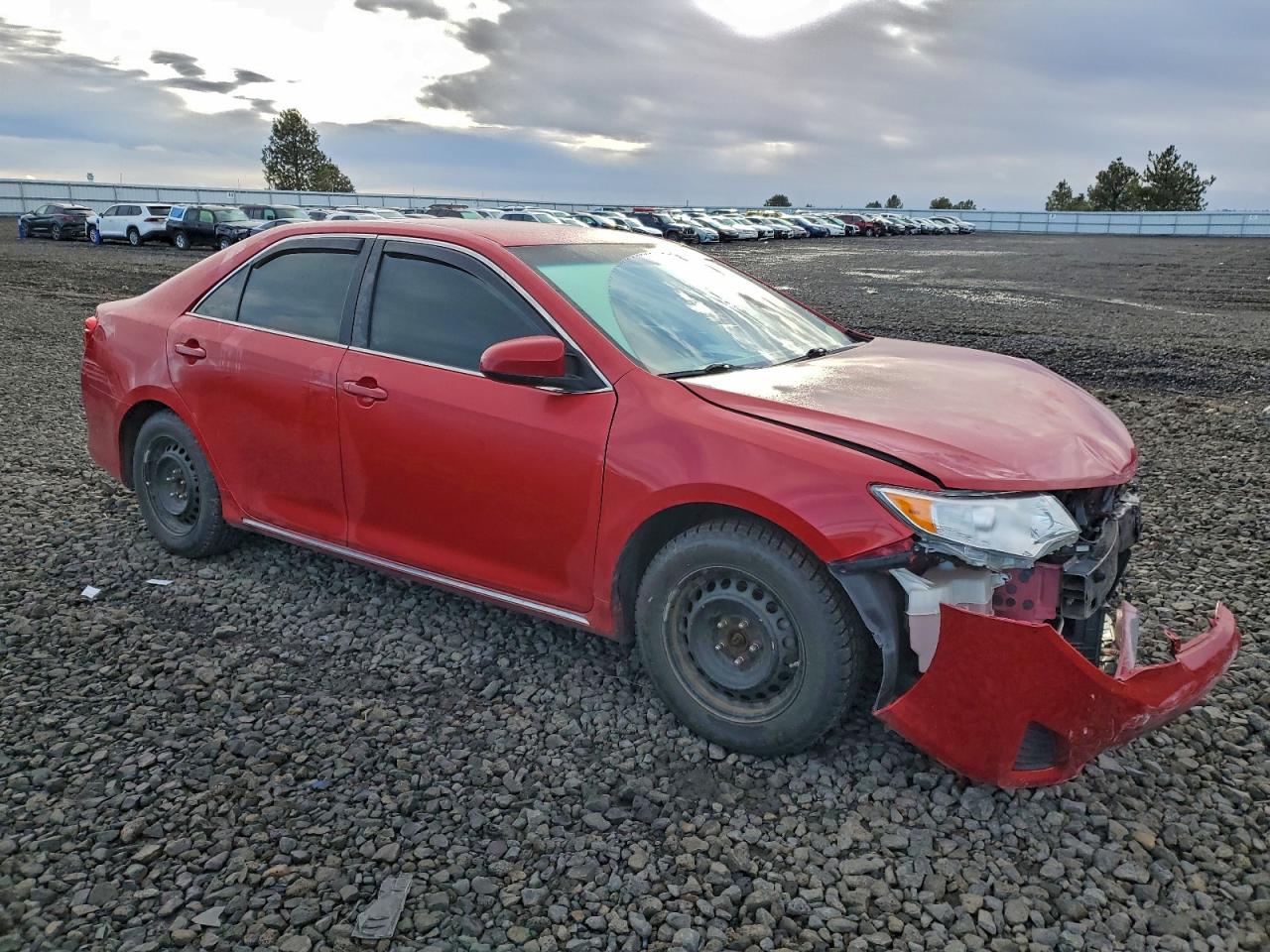 2014 TOYOTA CAMRY L photo 10