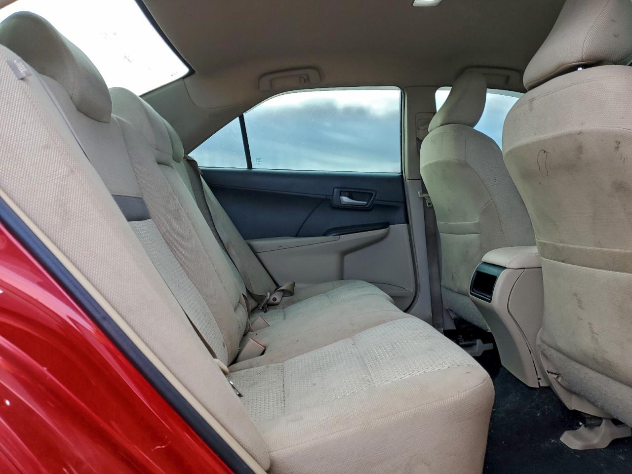 2014 TOYOTA CAMRY L photo 28