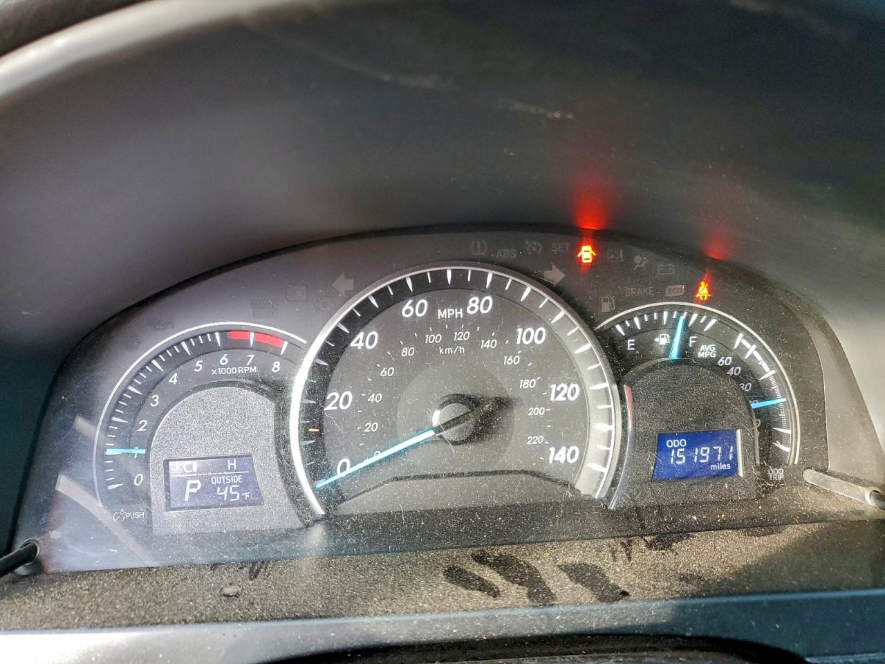 2014 TOYOTA CAMRY L photo 25
