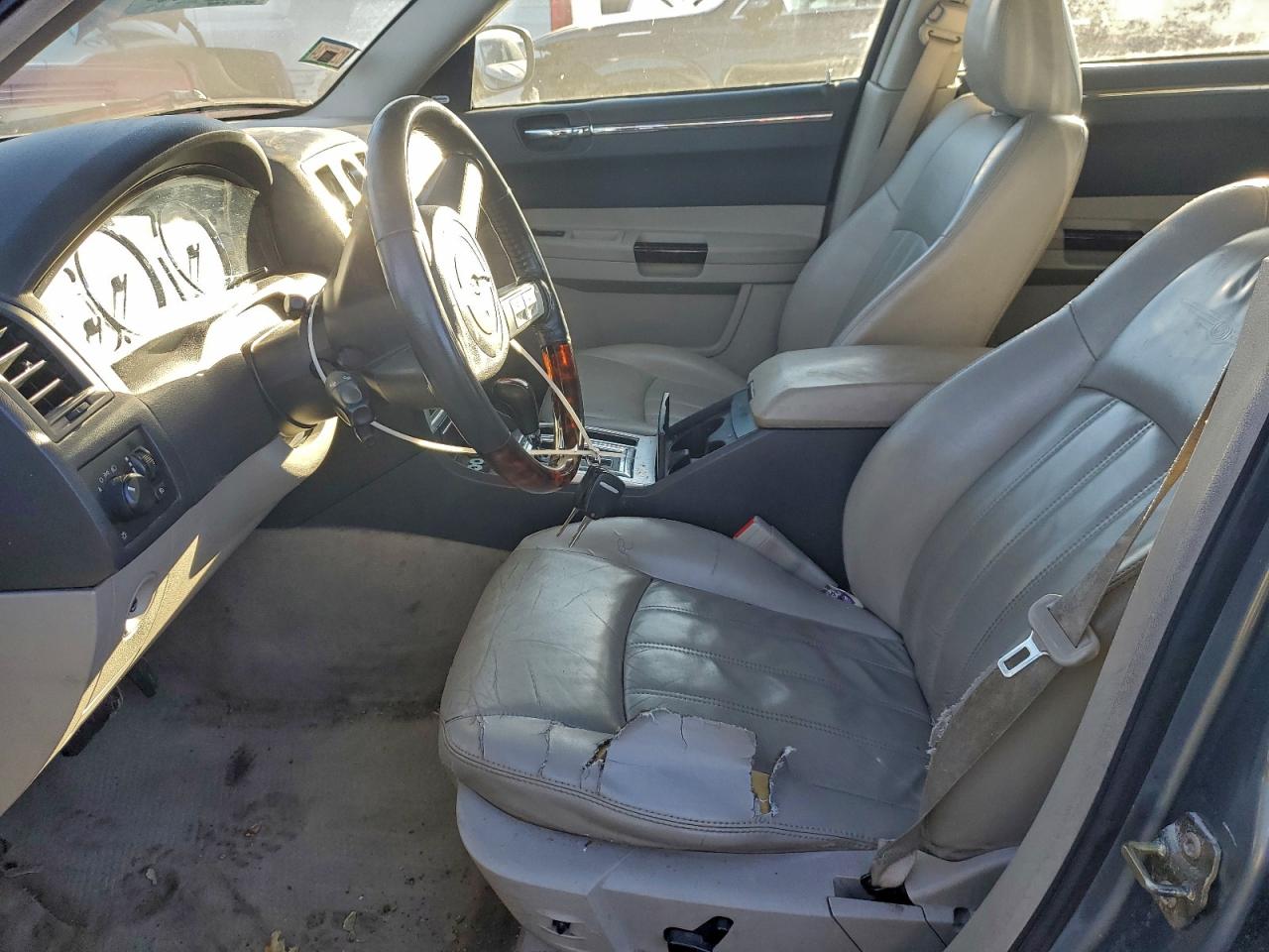 2006 CHRYSLER 300C photo 7