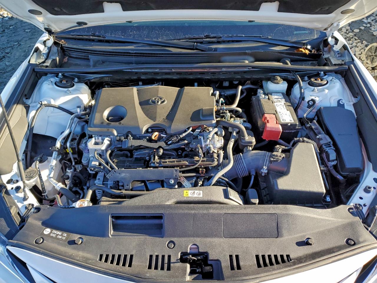 2022 TOYOTA CAMRY LE photo 11