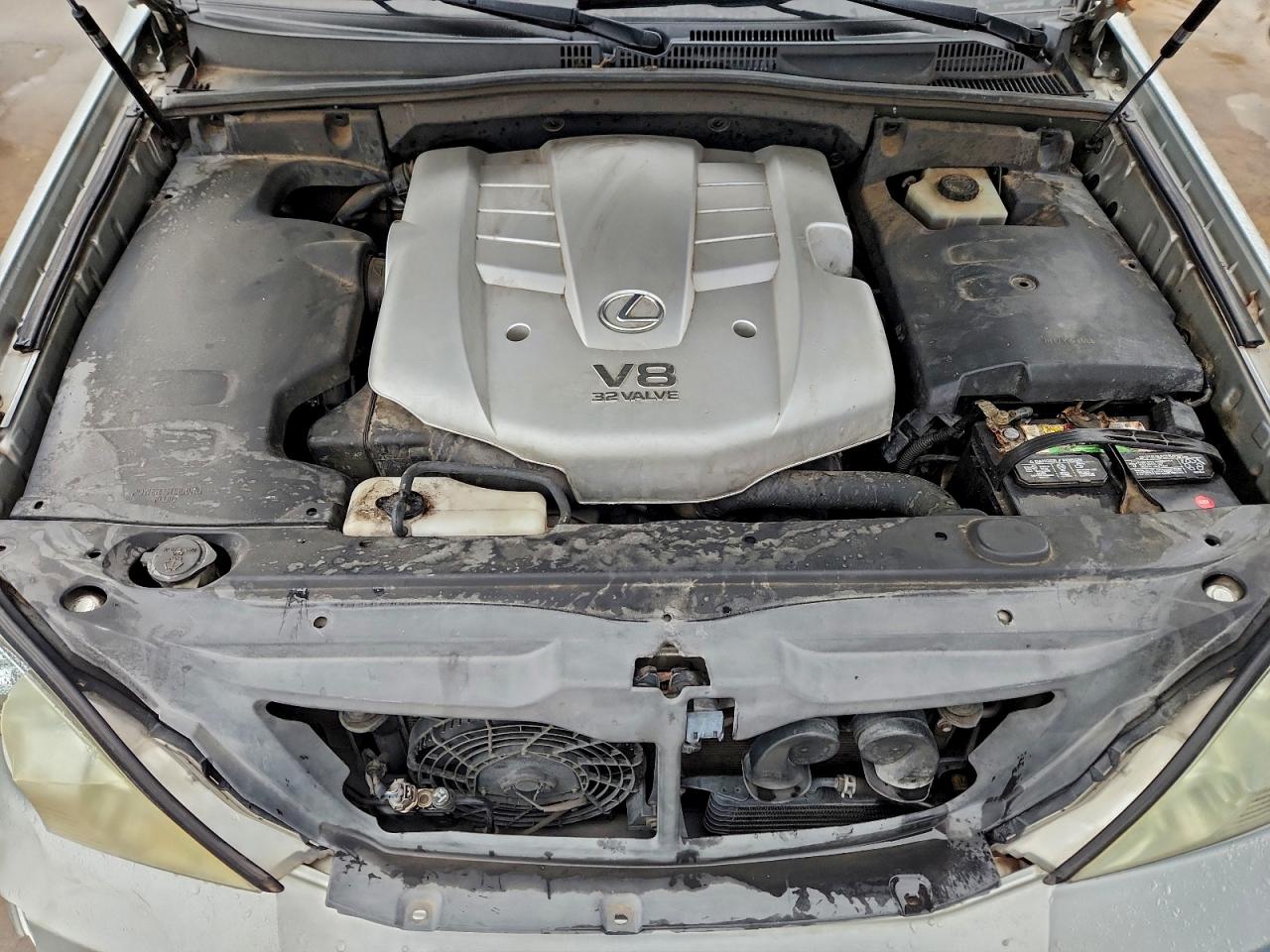 2004 LEXUS GX 470 photo 34