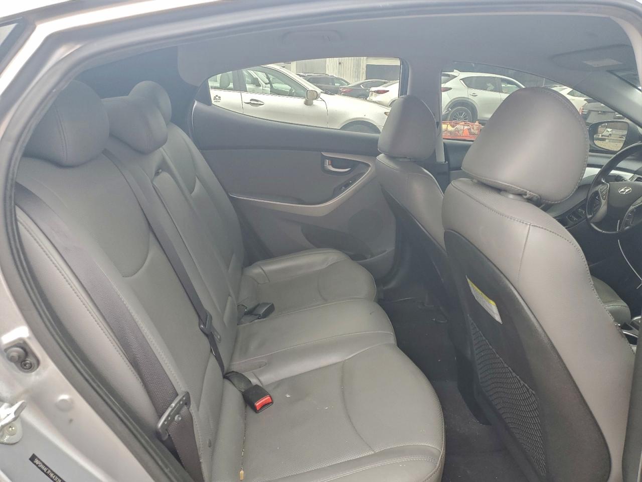 2015 HYUNDAI ELANTRA SE photo 37