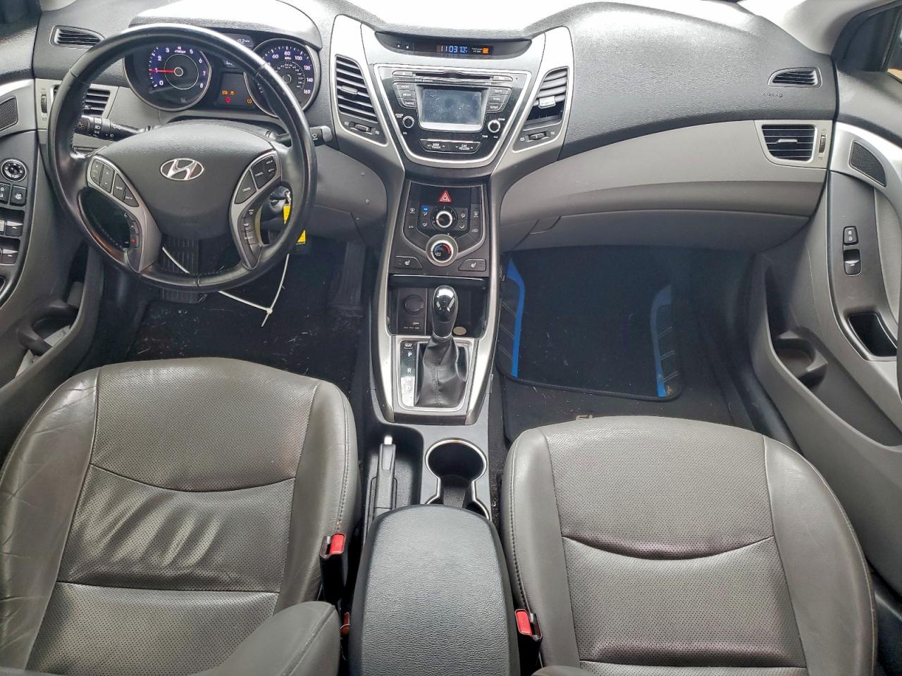 2015 HYUNDAI ELANTRA SE photo 29