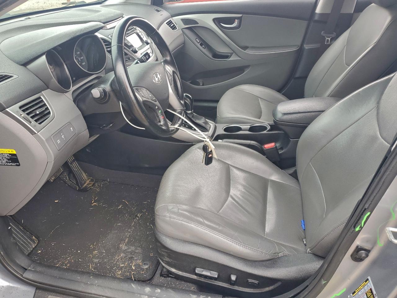 2015 HYUNDAI ELANTRA SE photo 25