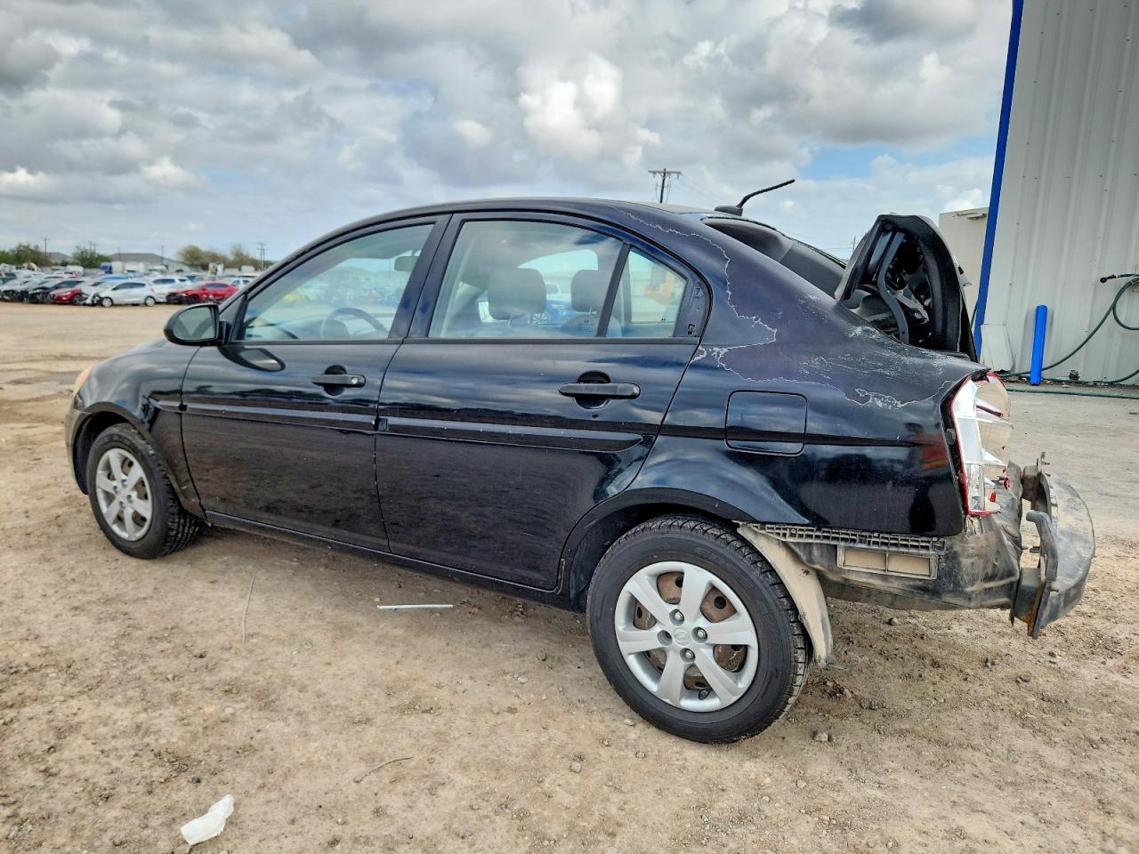 2009 HYUNDAI ACCENT GLS photo 4