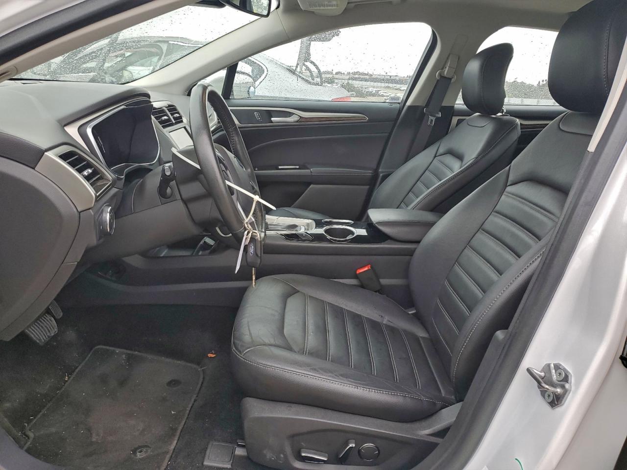 2013 FORD FUSION SE HYBRID photo 19