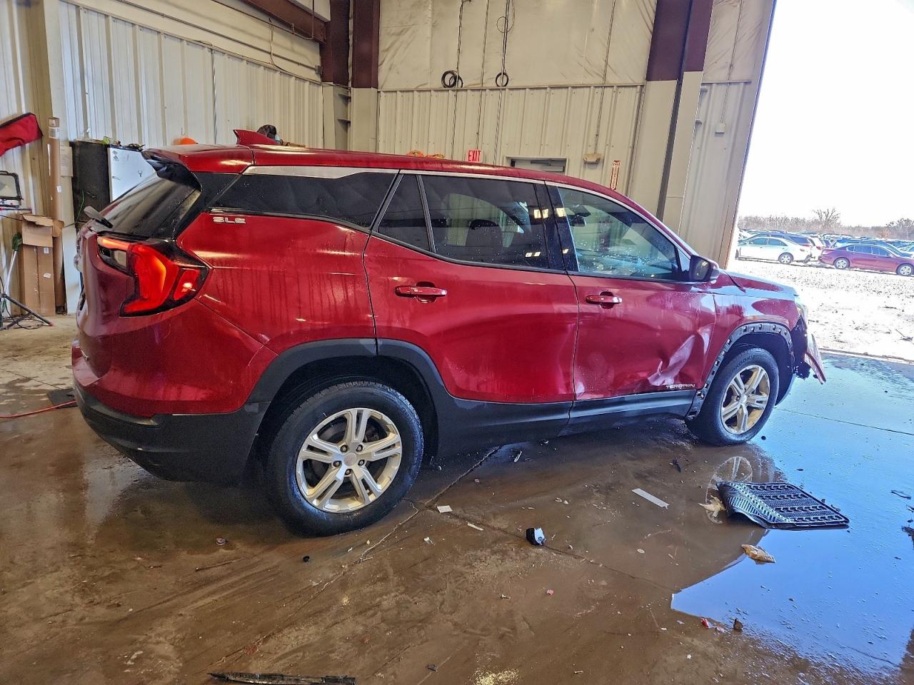 2018 GMC TERRAIN SLE photo 5