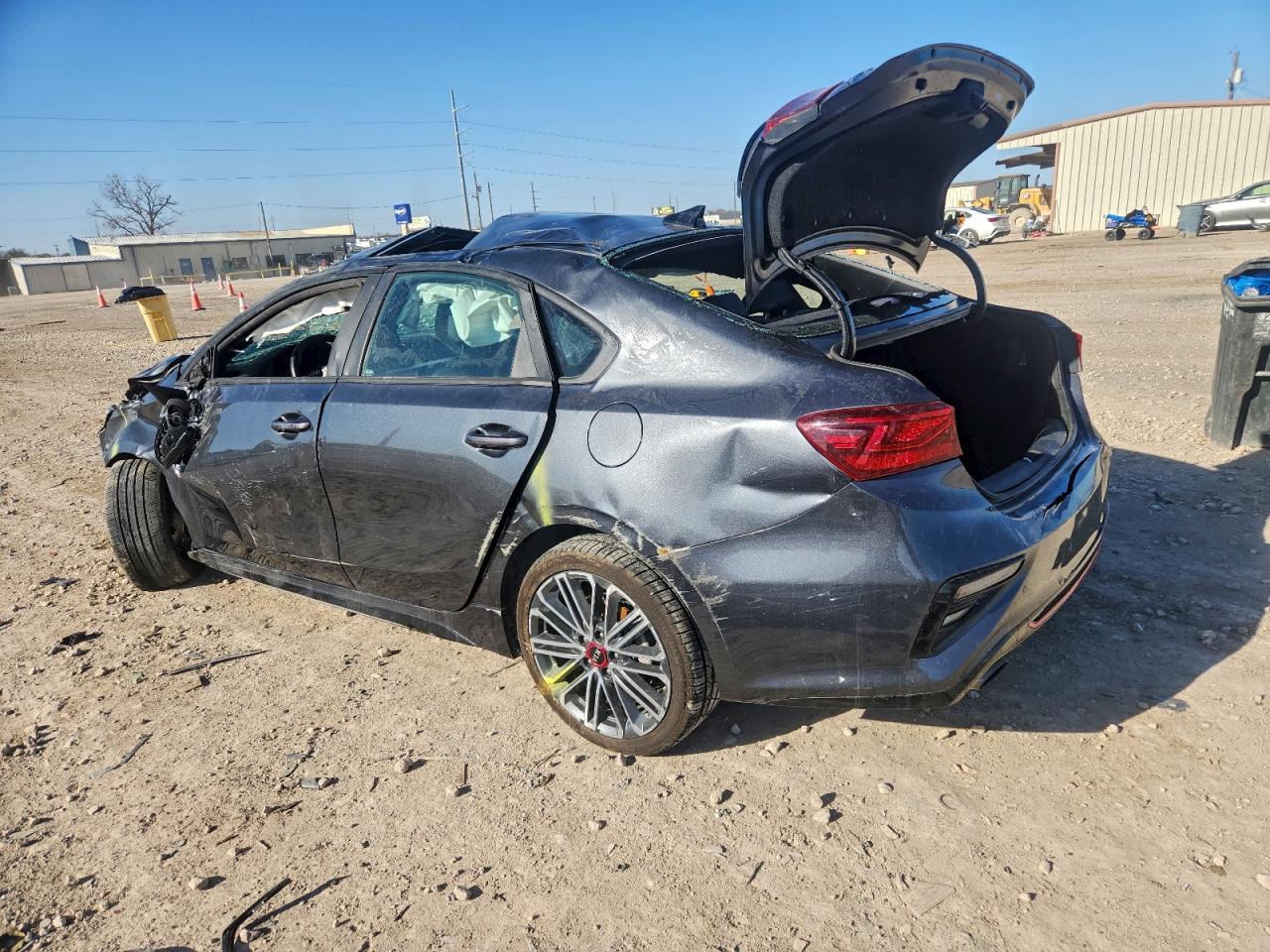 2021 KIA FORTE GT photo 3