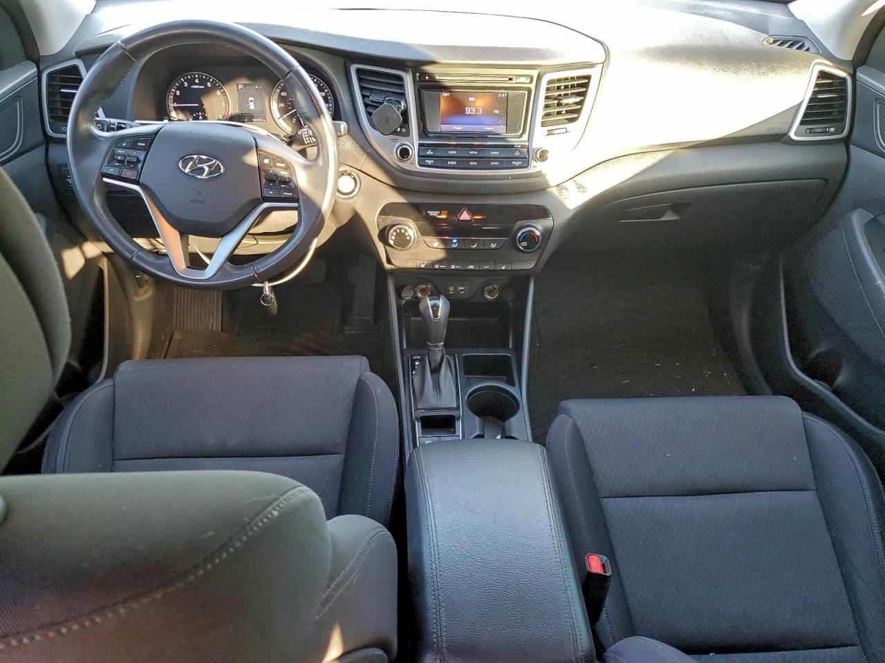 2016 HYUNDAI TUCSON photo 8