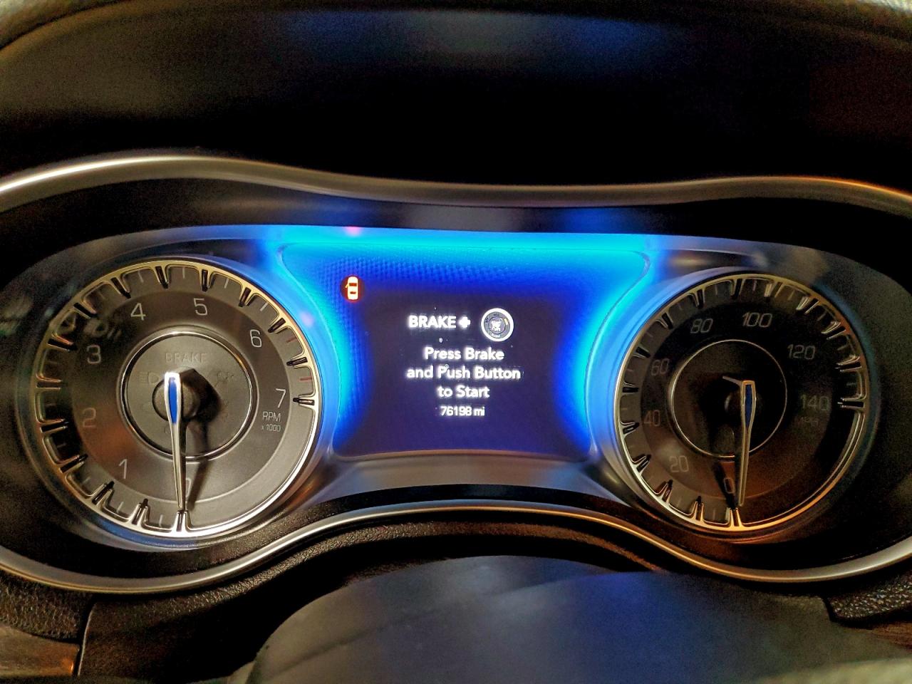 2019 CHRYSLER 300 TOURING photo 25