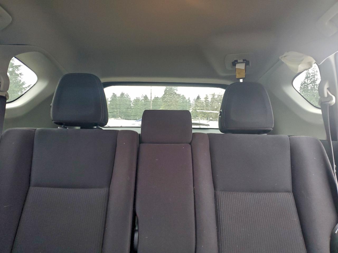 2015 TOYOTA RAV4 XLE photo 19