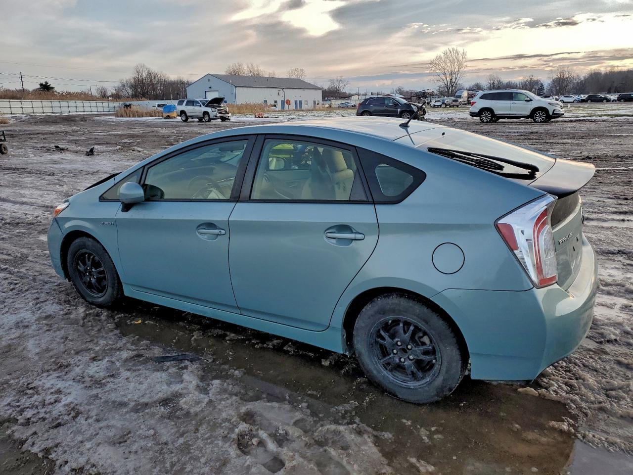2013 TOYOTA PRIUS photo 4