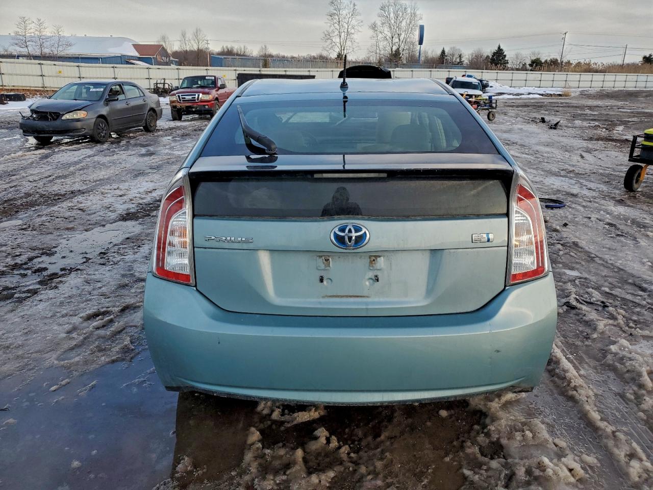 2013 TOYOTA PRIUS photo 16