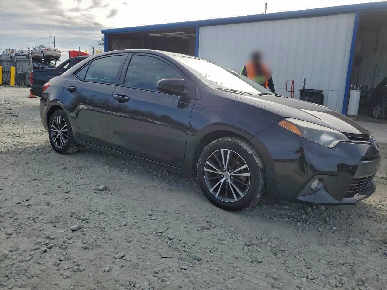 2016 TOYOTA COROLLA L photo 9