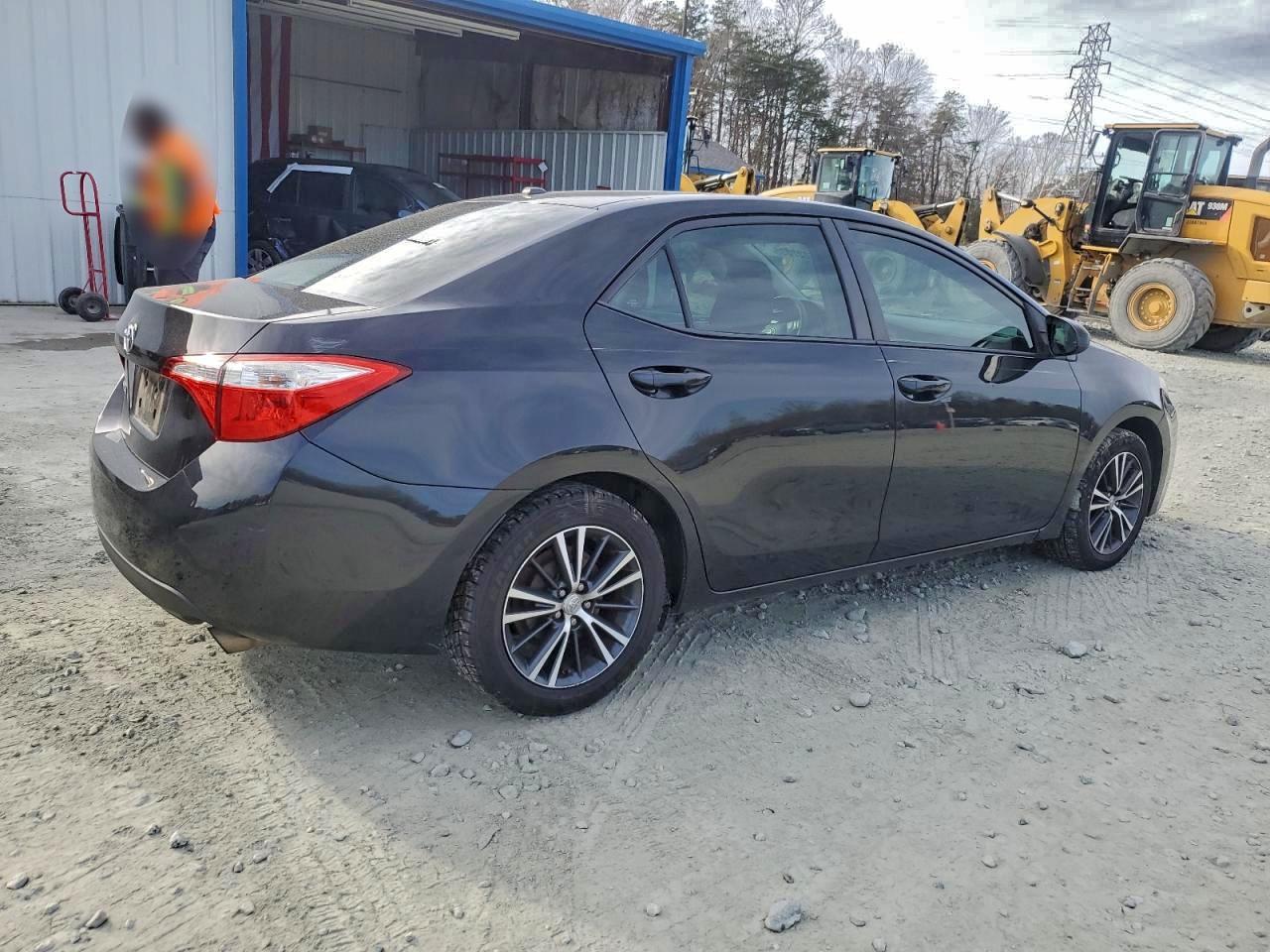 2016 TOYOTA COROLLA L photo 6